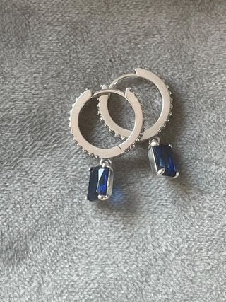 Pendientes O rectángulo azul 
