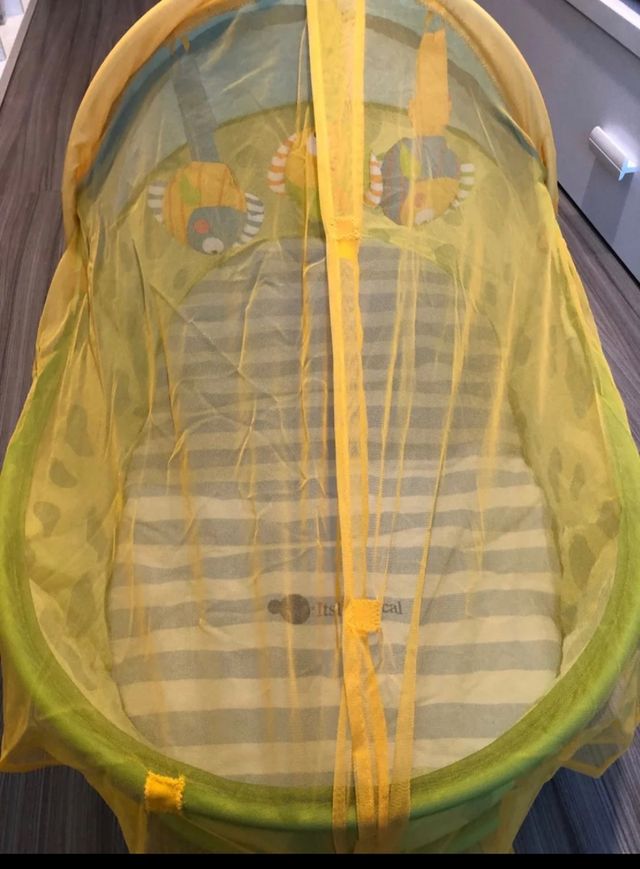 CUNA PLEGABLE PLAYA, PISCINA, CAMPO