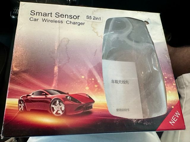 Soporte móvil recargable coche