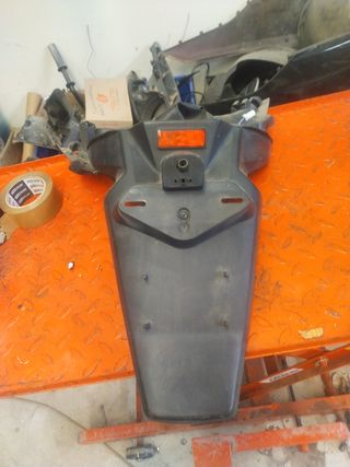 Porta matriculas guardabarros xmax