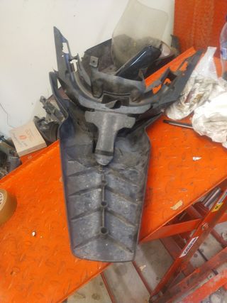 Porta matriculas guardabarros xmax