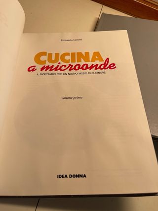 Enciclopedia completa cucina microonde.