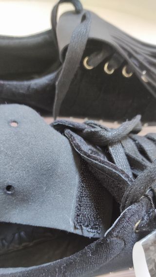 Zapatillas negras de vestir aterciopeladas