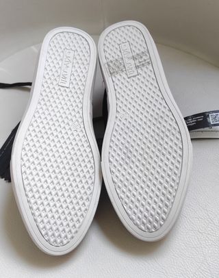 Zapatillas negras de vestir aterciopeladas