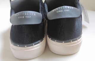 Zapatillas negras de vestir aterciopeladas