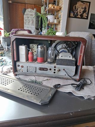 Radio antigua Clarion 1948