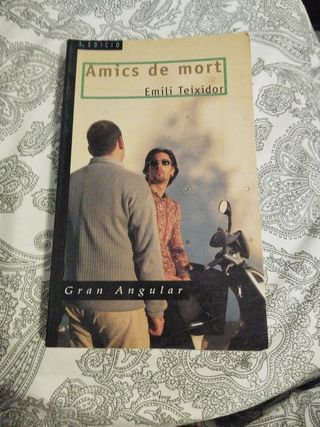 Libro: Amics de mort ( català)