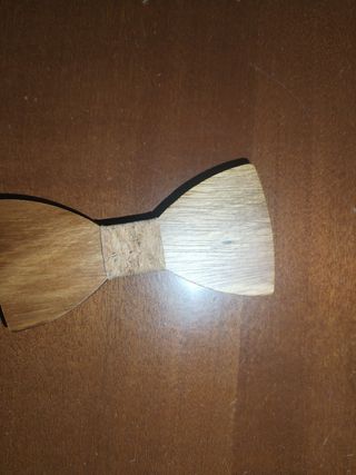 Se vende pajarita madera