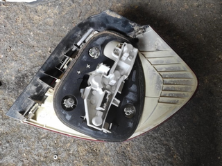 y_393 Piloto trasero izquierdo 7181297 Bmw Serie 1