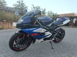 Moto Suzuki GSXR 1000 K6