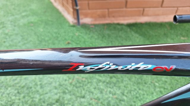 Cuadro bianchi infinito cv zapata