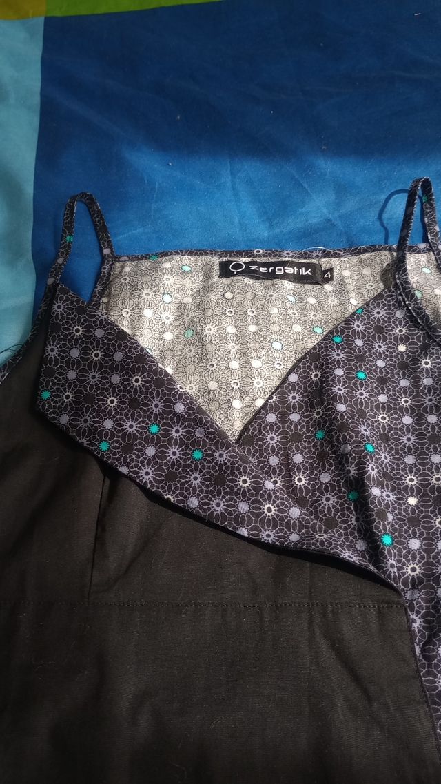 Vestido Zergatik talla 4 nuevo