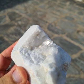 Minerali Quarzo Ialino Marmo Carrara