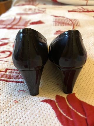 Zapatos de charol marca Zara talla 37