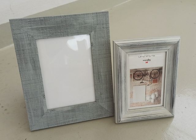 Marcos de fotos grises