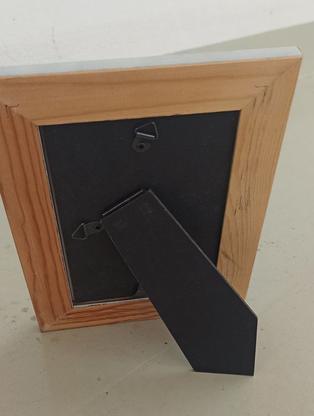 Marcos de fotos grises