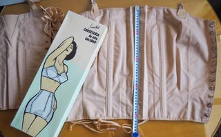 FAJA CORSÉ con ballenas SCARLET talla 80