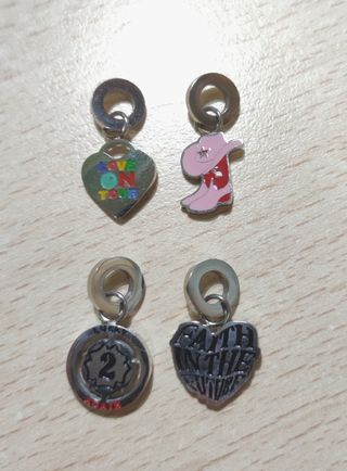 Charm Harry Styles & Louis Tomlinson