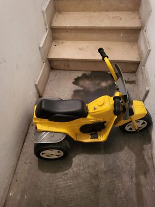 Triciclo a batteria Peg-Pérego