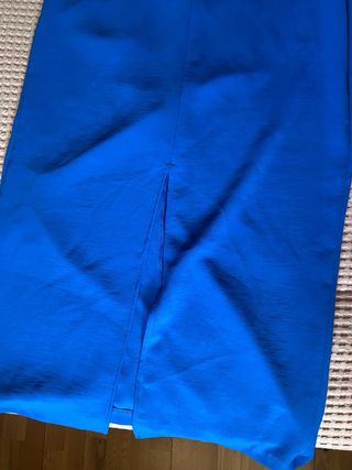 Vestido zara azul crepe aplique escote