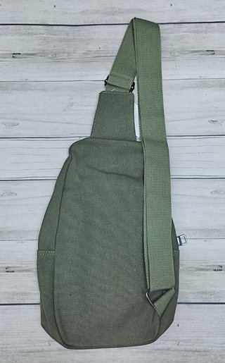 OFERTA! MOCHILA BANDOLERA LONA VERDE. NUEVA