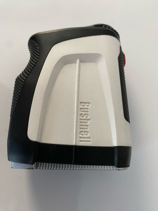 Bushnell Tour V4 golf telemetro 2 años garantia