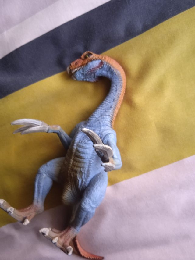 Juguete de dinosaurio 🦖🦖🦖🦕🦕🦕