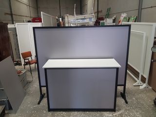 Mostradores plegables de madera