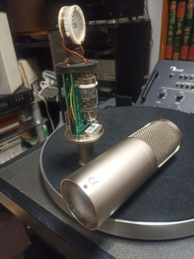 Micrófono Studio Projects TB1