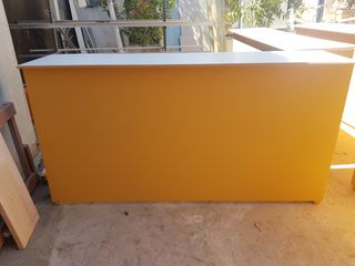 Mostradores plegables de madera