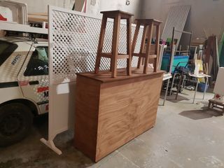Mostradores plegables de madera
