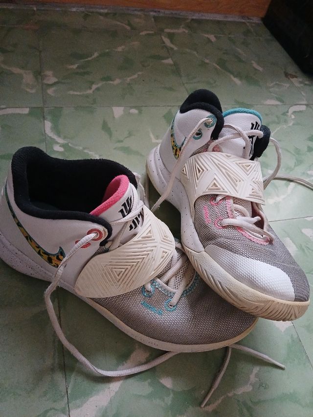 Zapatillas nike Kyrie Flytrap |||