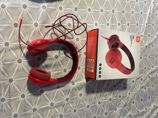 Auriculares JBL E35