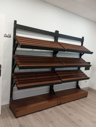 Estanterías fruteras y llanas de madera