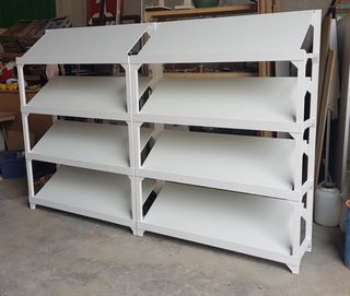 Estanterías fruteras y llanas de madera