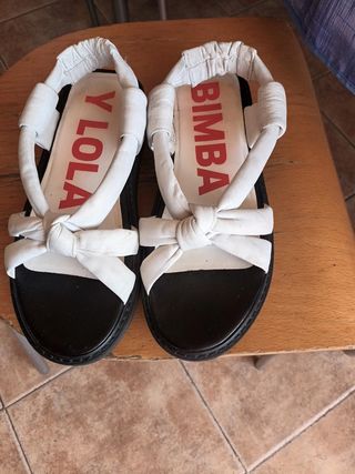 Sandalias bimba y lola