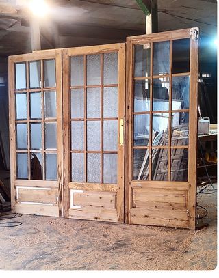 Puertas antiguas cristaletas .
420€ cada una .
