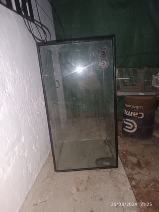Pecera para acuario