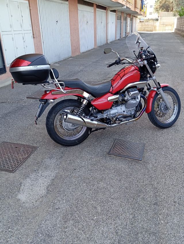 Moto Guzzi Nevada 750