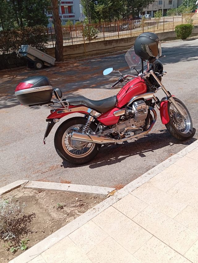 Moto Guzzi Nevada 750