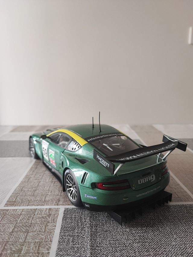 Aston Martin DBR 9 1:18