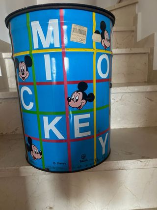 Bidon de chapa Disney Mickey Mouse.