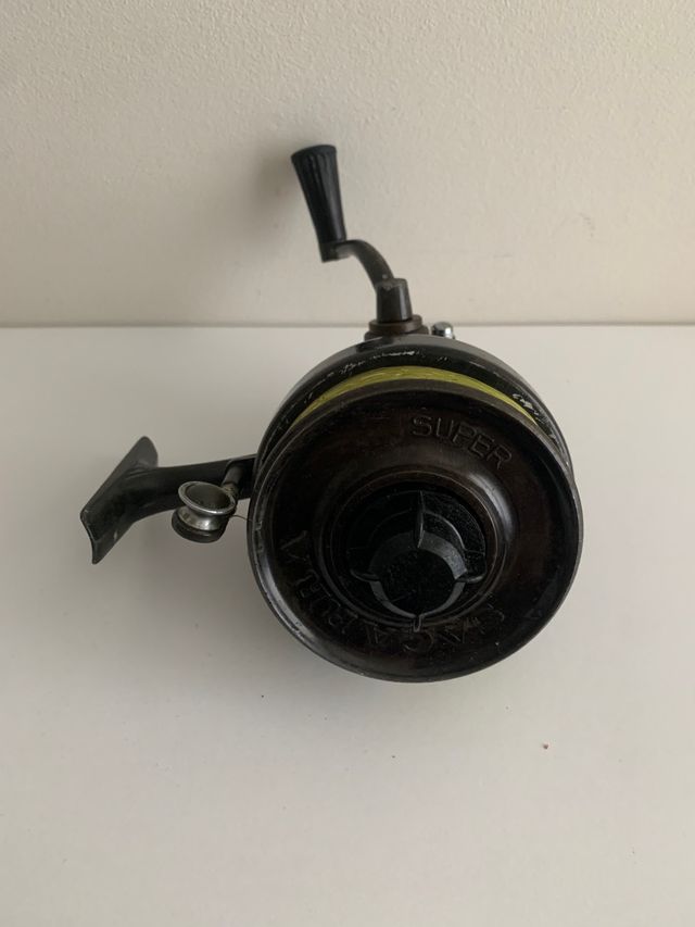 Carrete pesca. SAGARRA