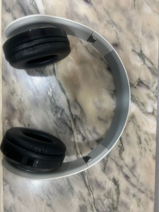 Cascos inalambricos retro