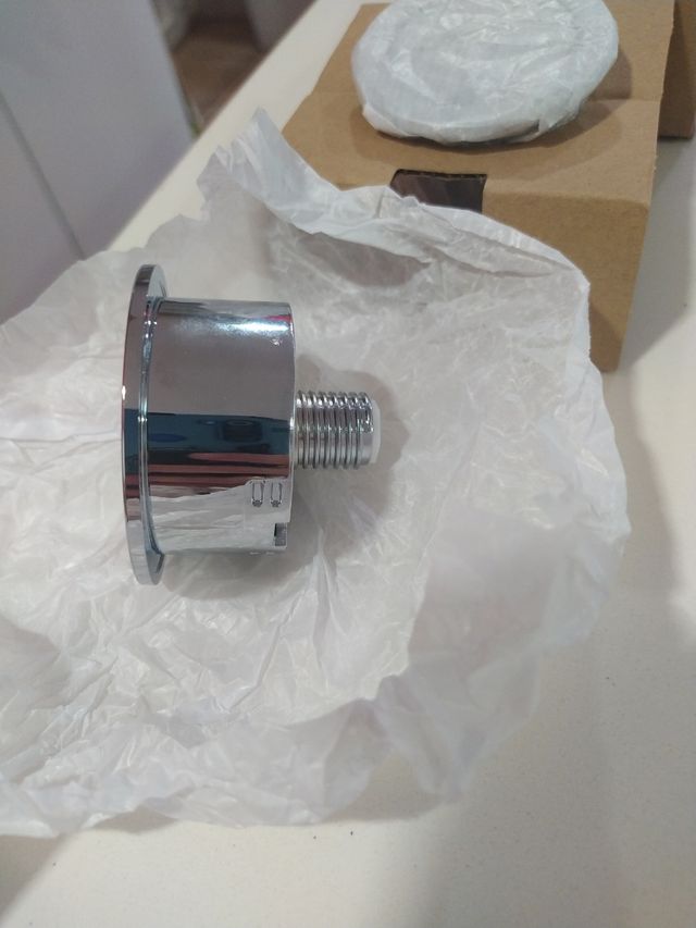 Pulsador de cisterna Roca