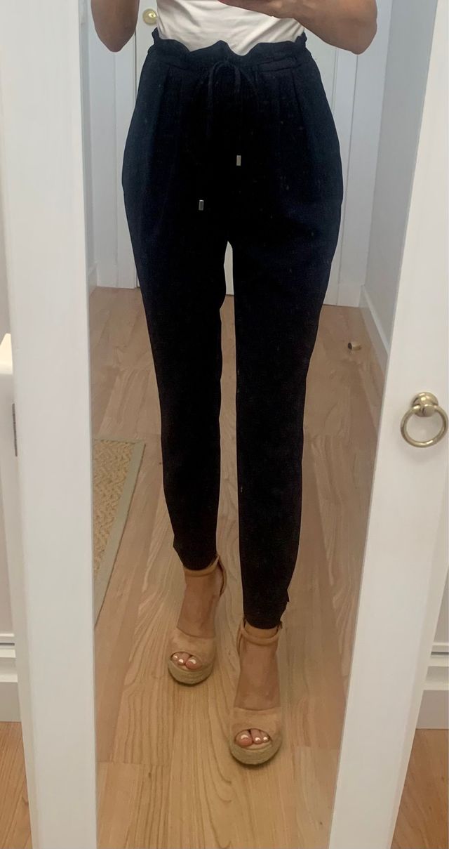 Pantalón azul marino pinzas