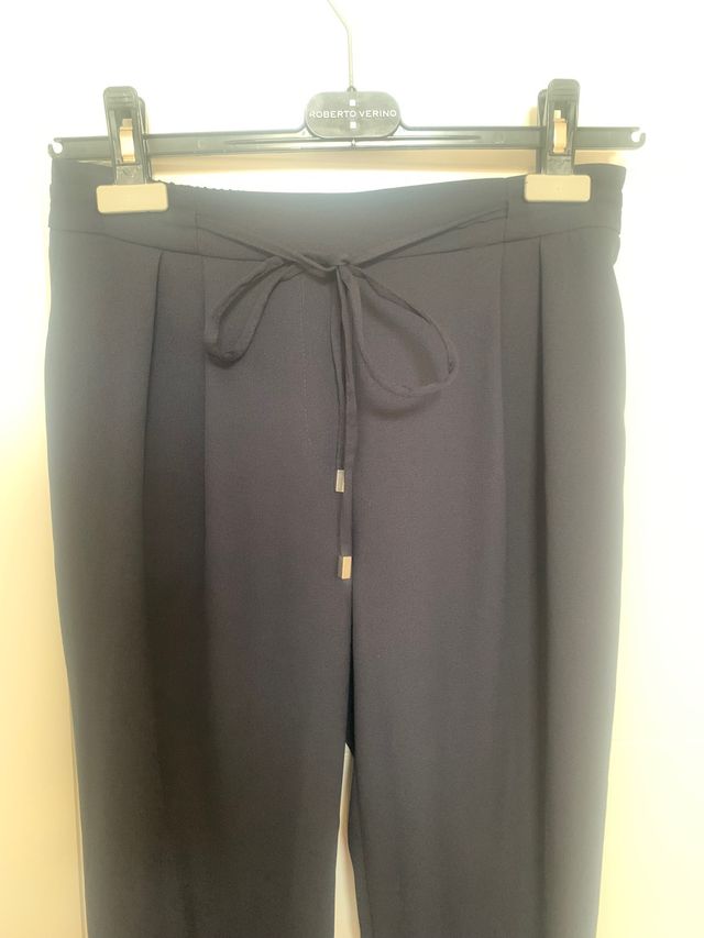 Pantalón azul marino pinzas