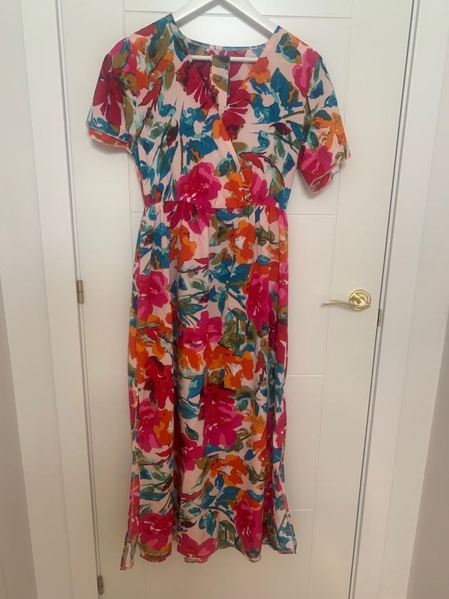 Vestido con estampado de flores