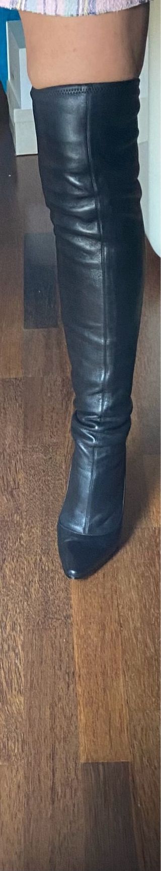 Botas elegantes largas Escada T38 negro