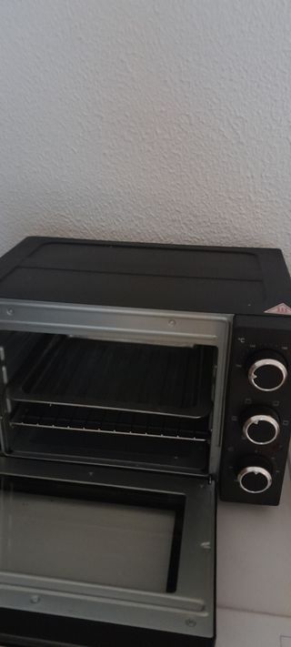 HORNO PEQUEÑO